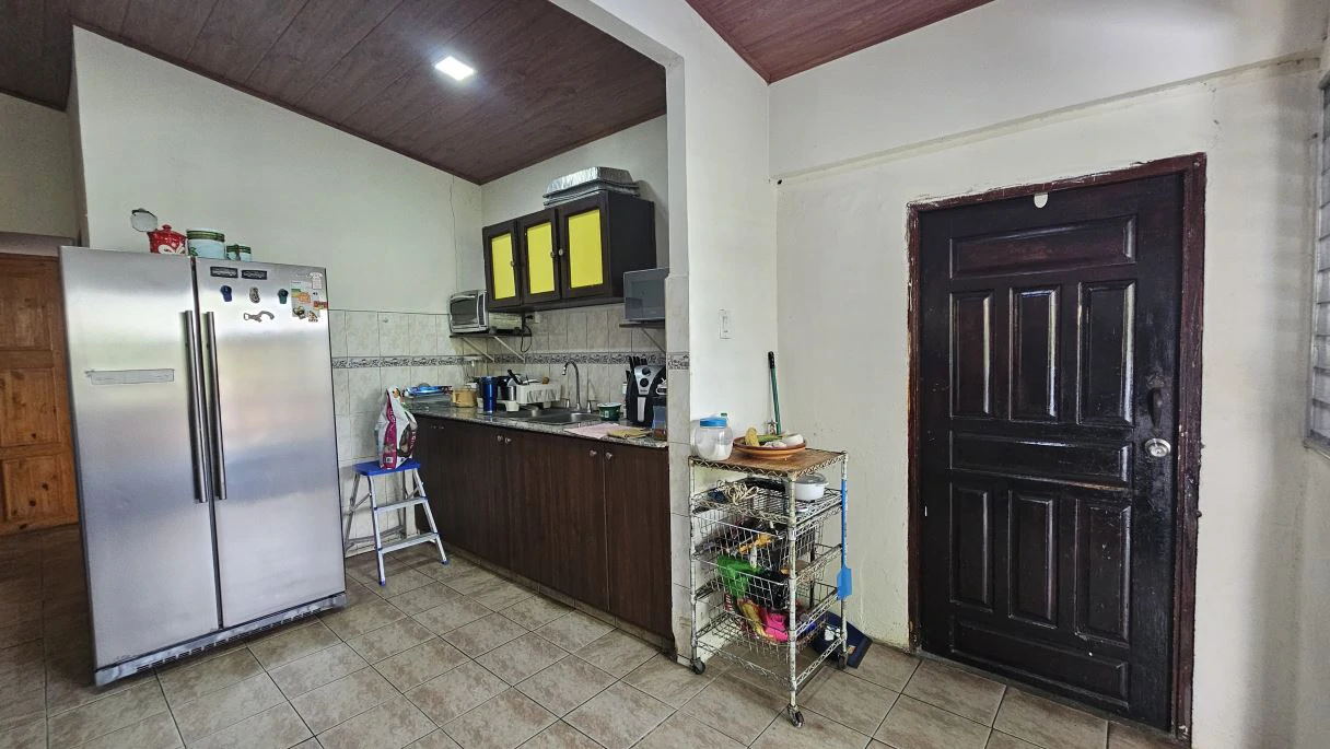 House for sale in Betania + Annex (sepárate housing unit) - photo 8