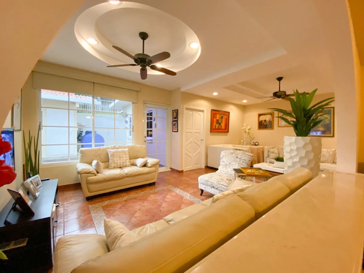 HOUSE FOR SALE | BETANIA – NUEVO ALTOS DE MIRAFLORES - photo 2