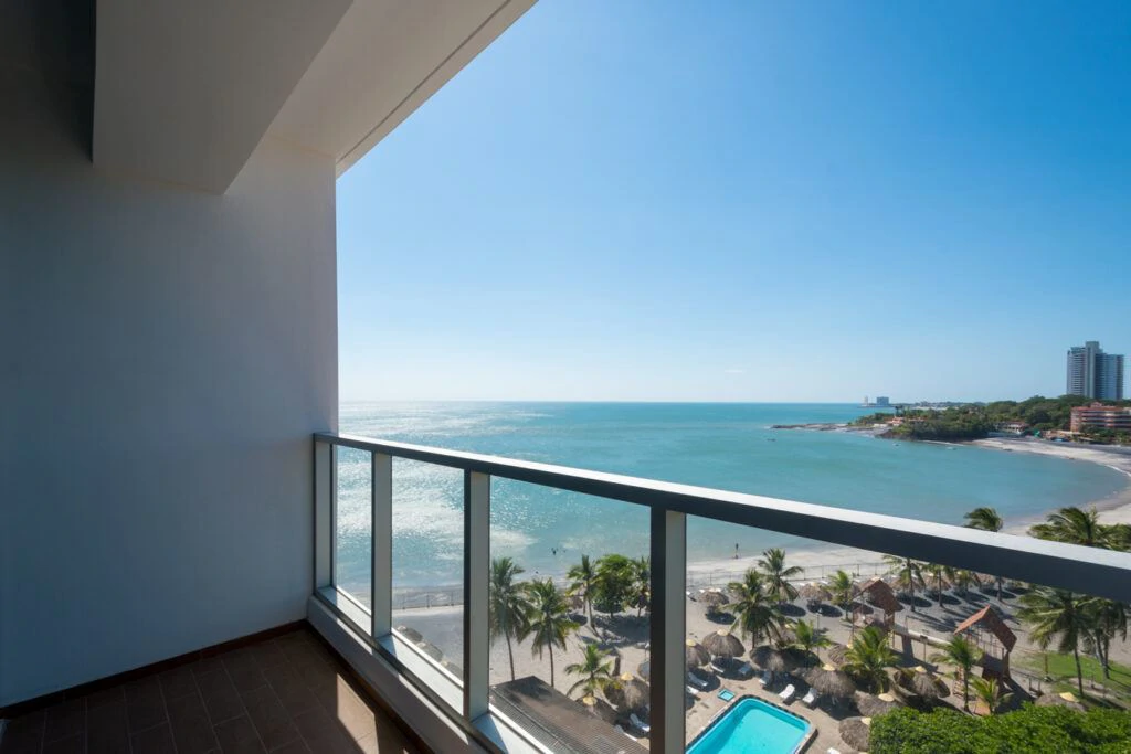 Apartments for Sale at Royal Palm – Oceanfront - photo 6
