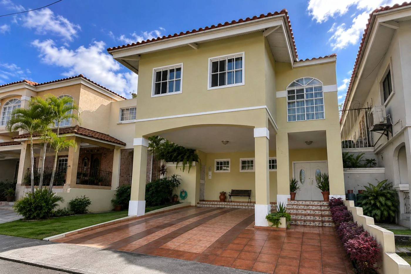 FURNISHED HOUSE FOR SALE – EL DORAL RESIDENTIAL