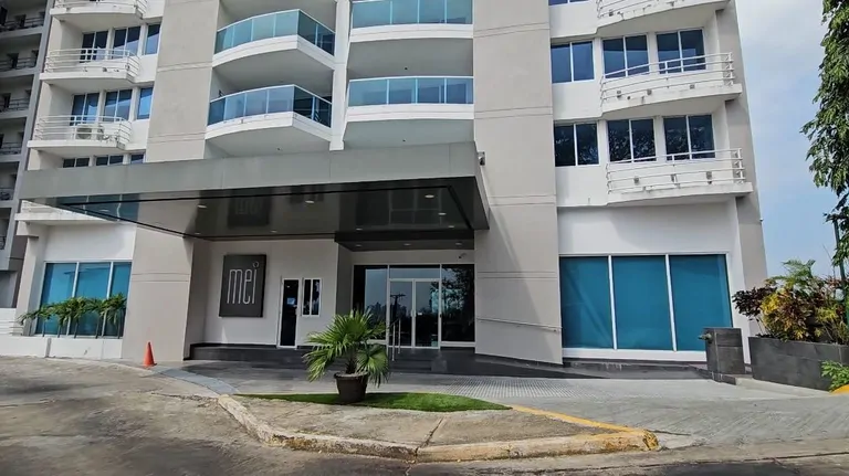 Apartment for sale in Tumba Muerto