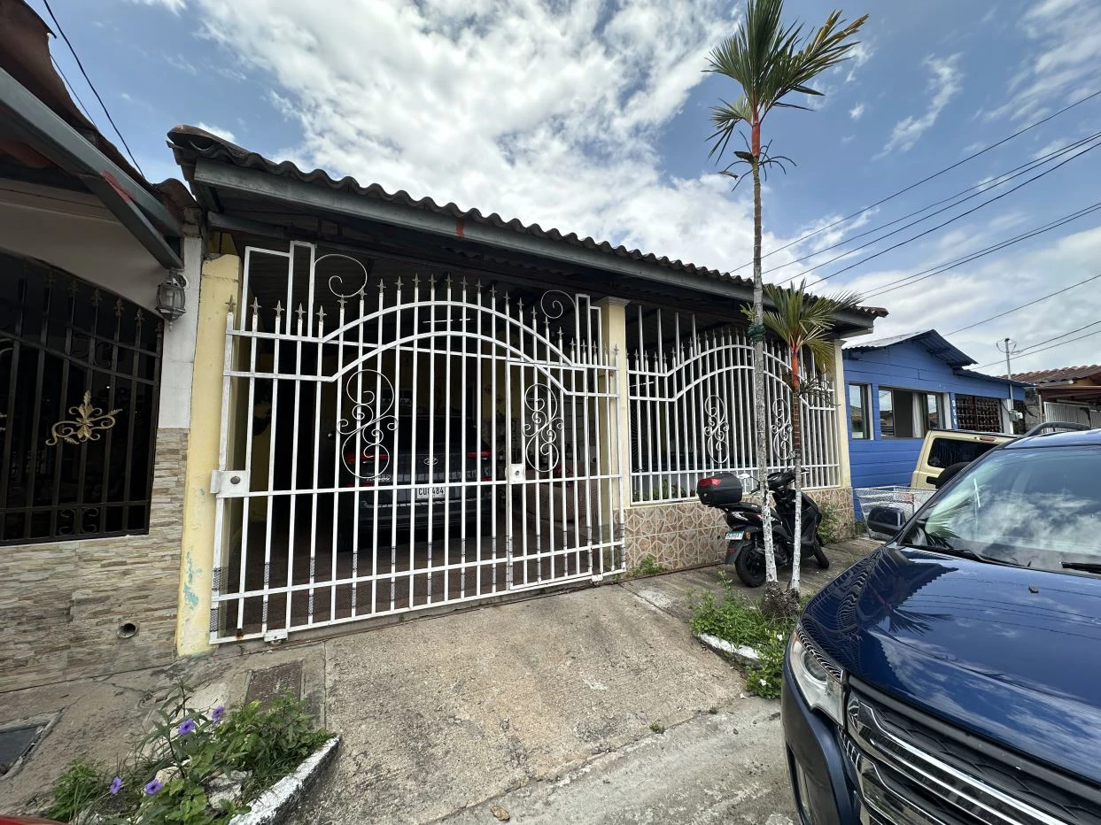 HOUSE FOR SALE IN MAÑANITAS WITH EXCELLENT INVESTMENT POTENTIAL