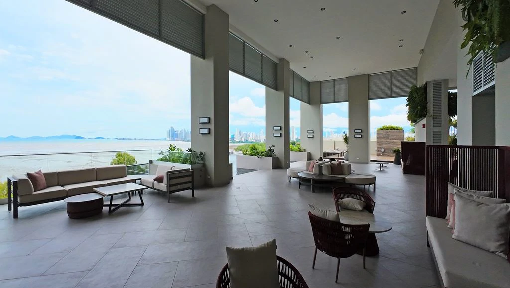 Upper East Tower - Costa del Este - photo 19