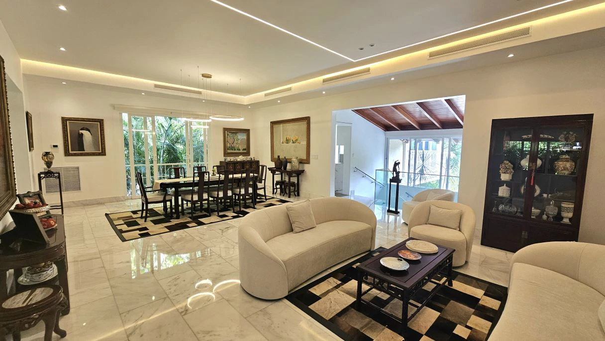 2. Luxury Residence in Altos de Golf, Panama City - photo 2