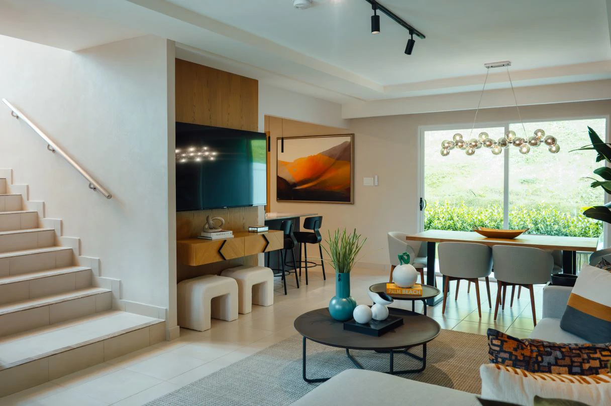 VALLARTA RESIDENCES | Space, Comfort & Appreciation Potential in Paseo del - photo 4