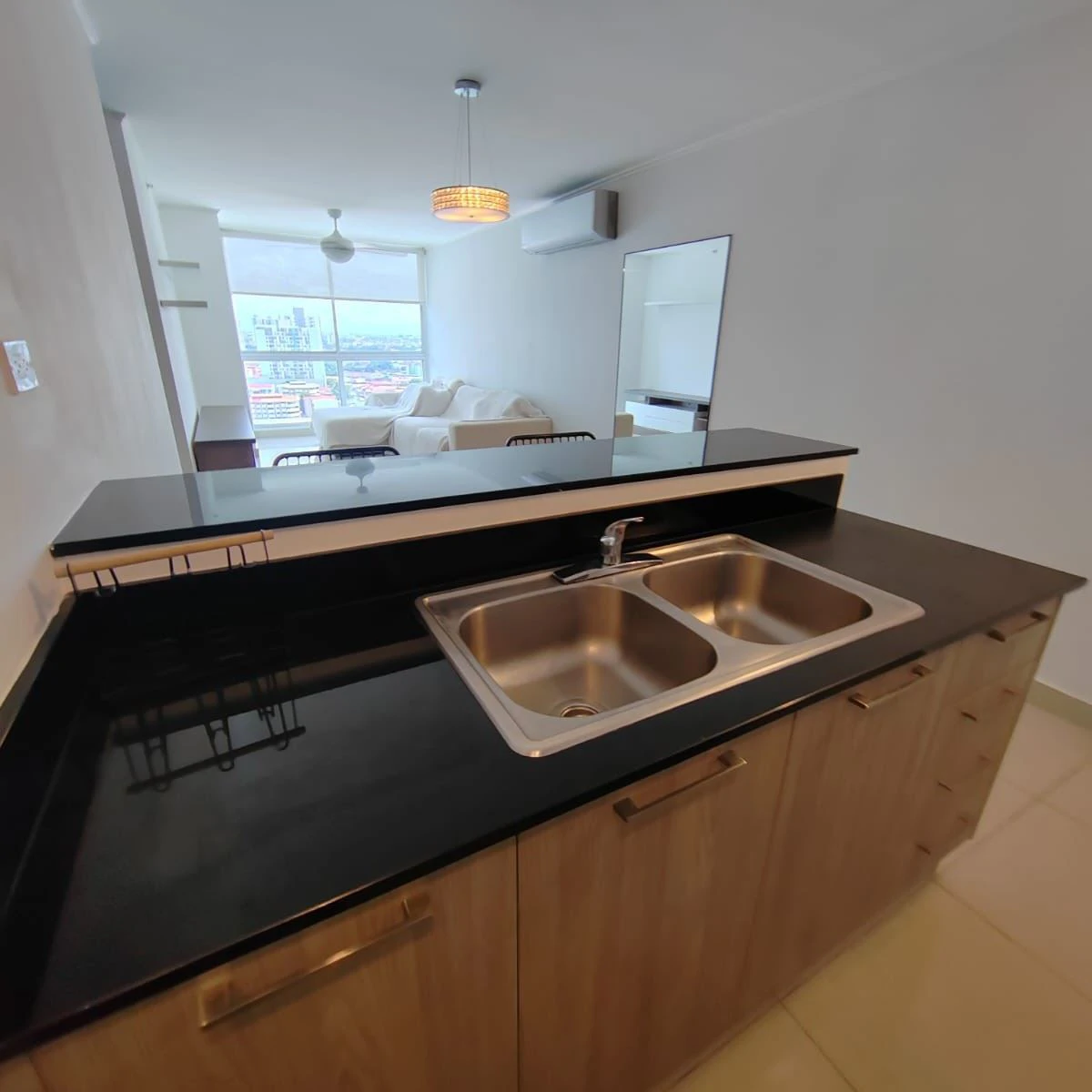 APARTMENT FOR SALE IN A CENTRAL AREA OF THE CITY - photo 4