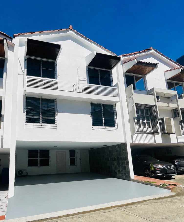 House for Sale in the Heart of Obarrio - photo 18
