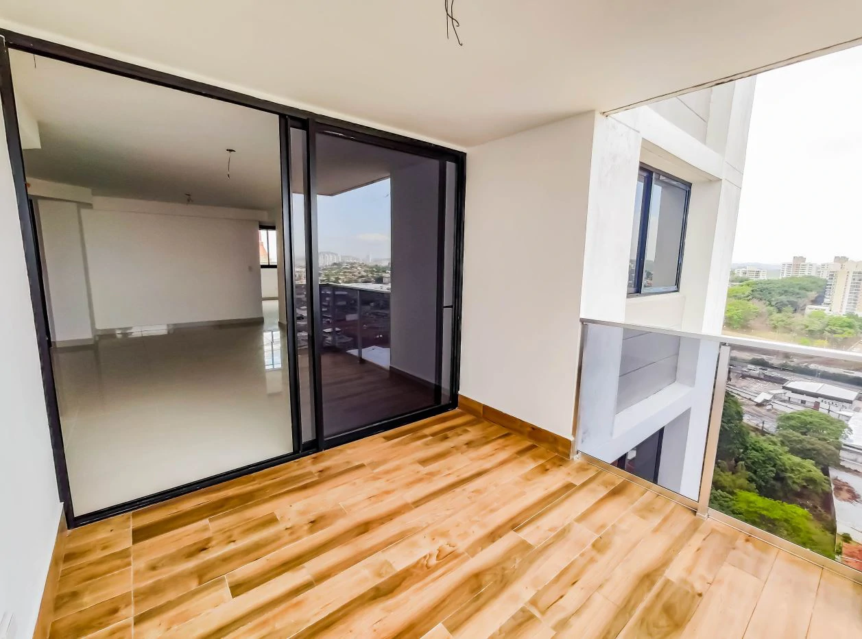 APARTMENT FOR SALE IN EL CANGREJO - PH CARRERAS TOWER - photo 3