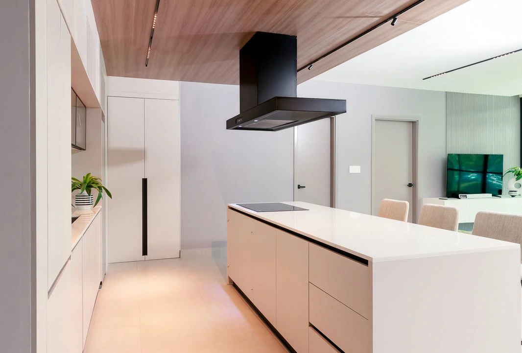 UPTOWN CONDO-SUITES IN BELLA VISTA - photo 8