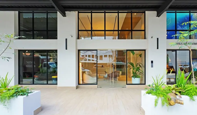 Investment Opportunity in Top Location