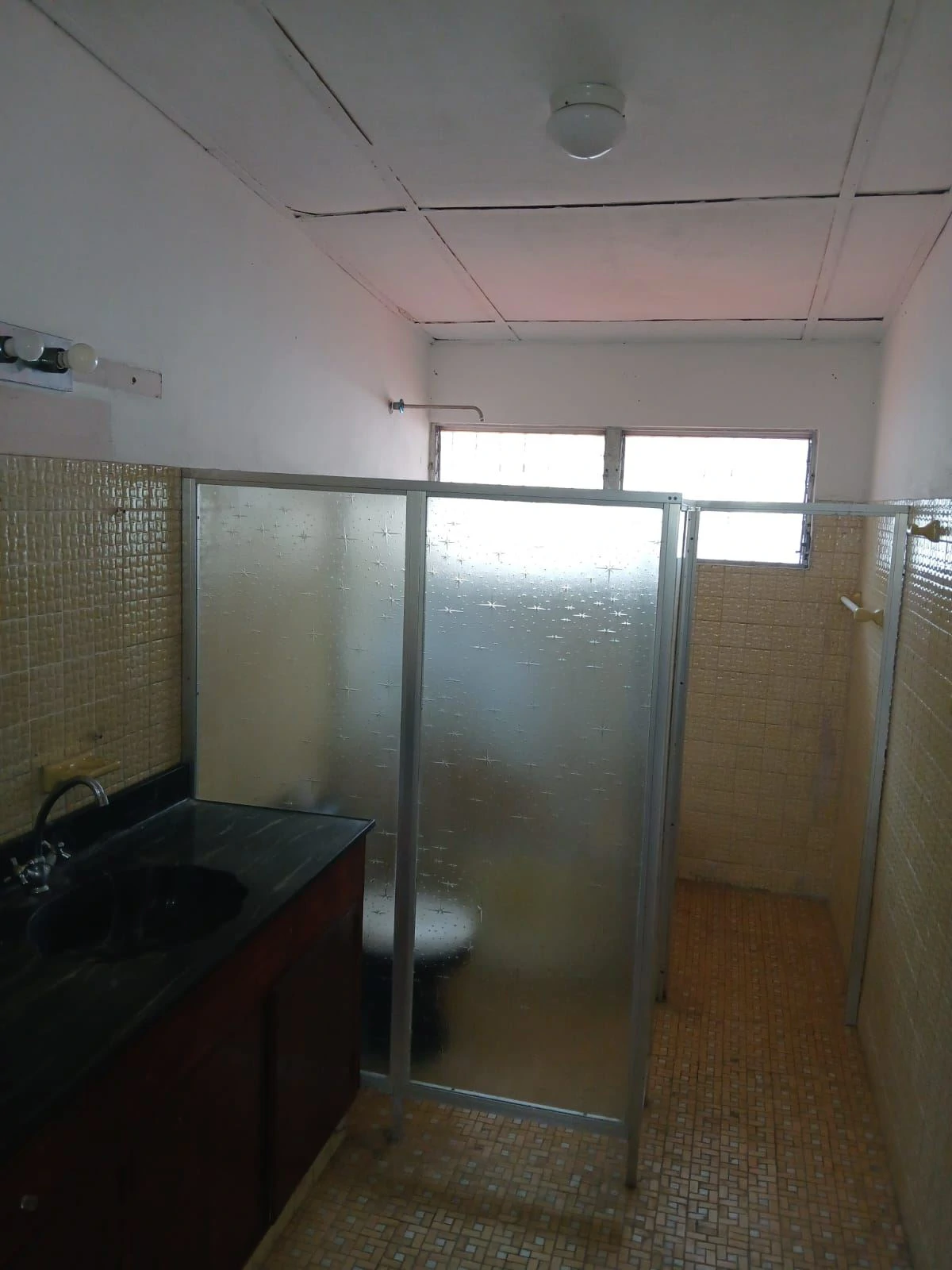 House for Sale in Bethania | Strategic Location with Exceptional Investment Potential - photo 15