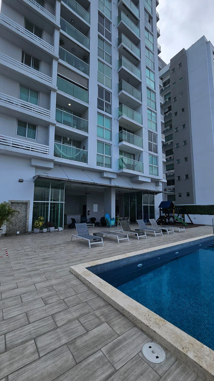 Renovated Apartment for Sale in Altos del Golf – PH Simja - photo 11