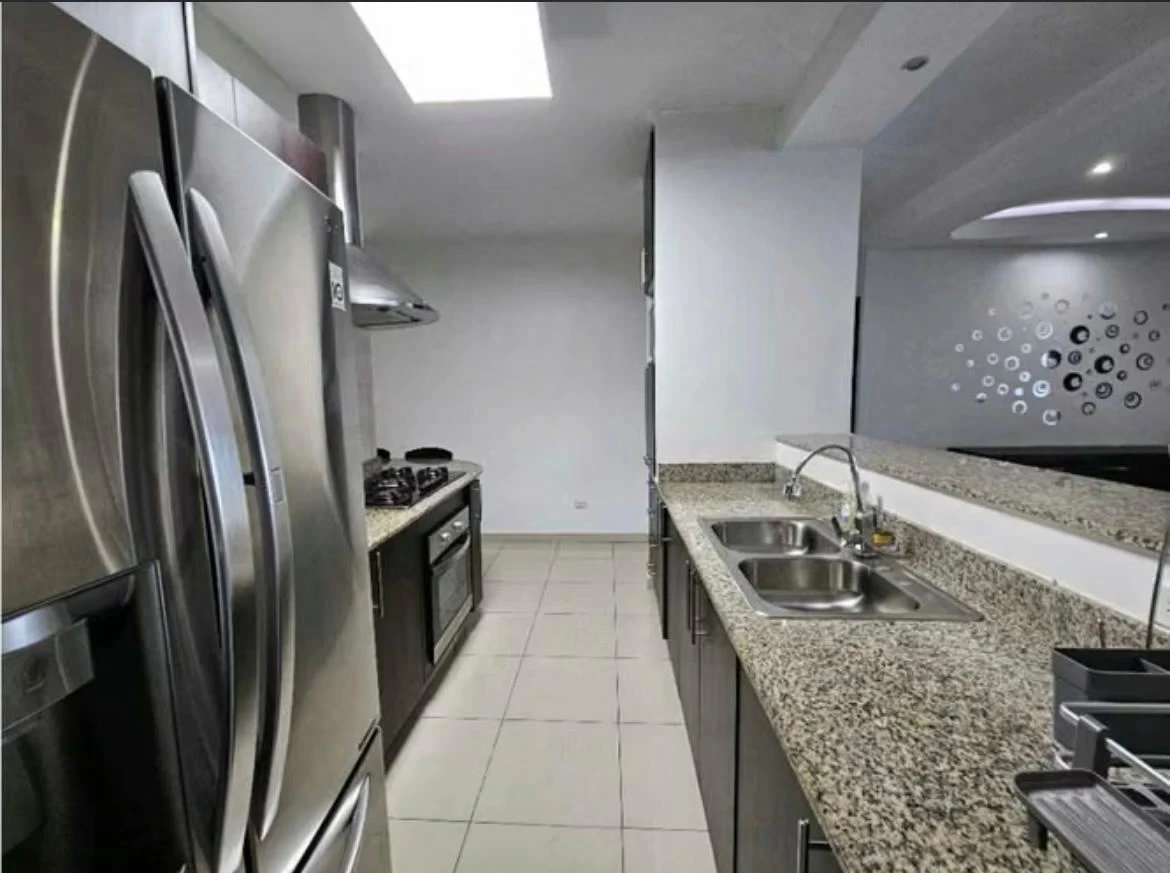 Apartment for Sale in San Francisco - photo 4