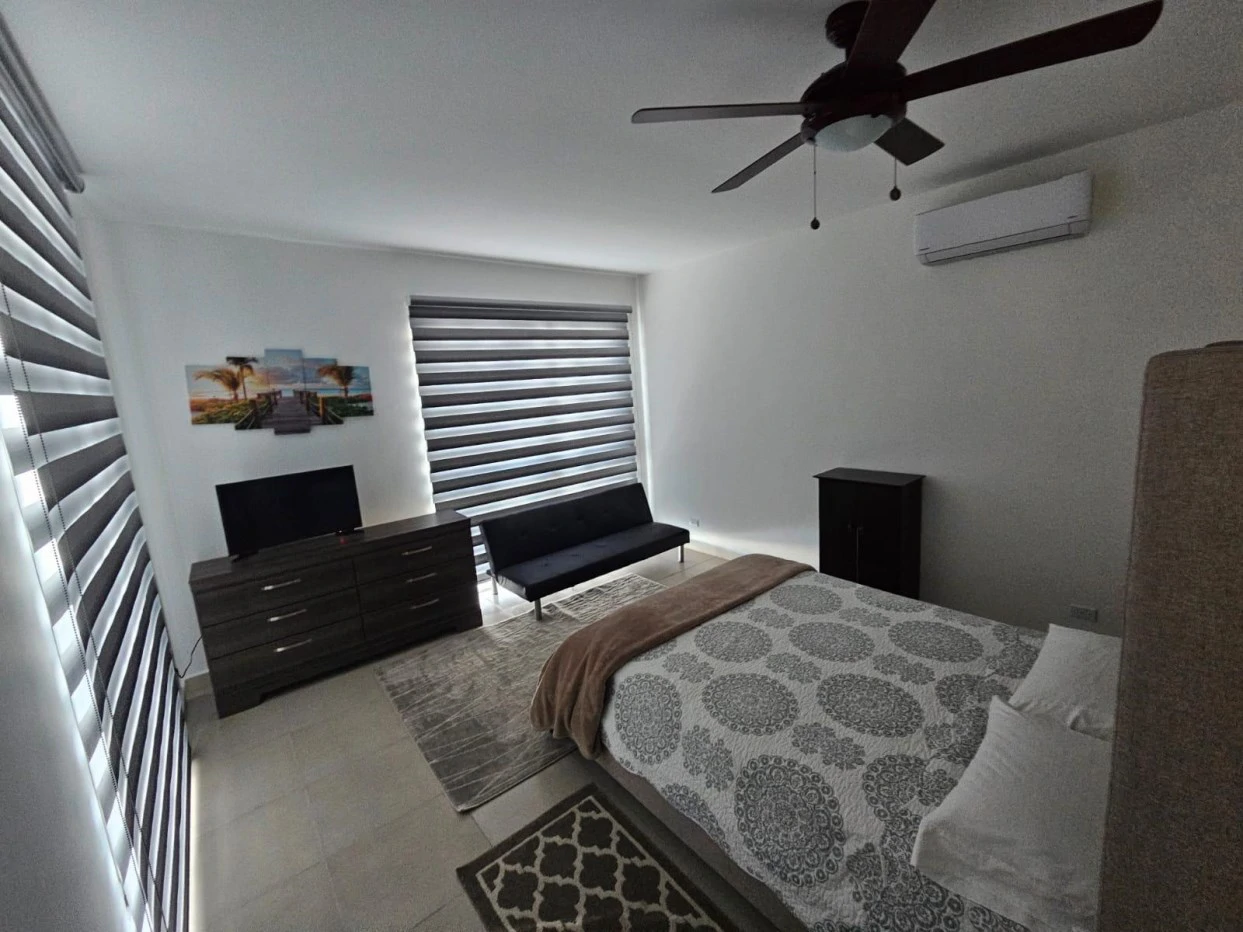 FOR SALE IN PLAYA BLANCA PENTHOUSE PH FOUNDERS ROOFTOP AND JACUZZI -OCEAN VIEW - photo 3