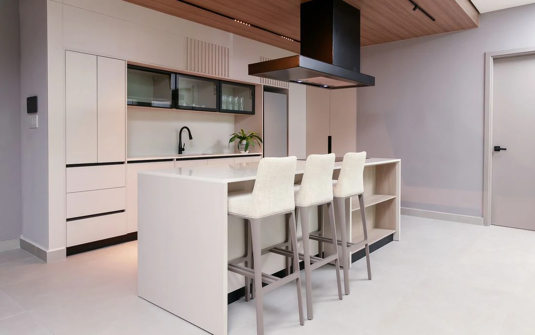 UPTOWN CONDO-SUITES IN BELLA VISTA - photo 7