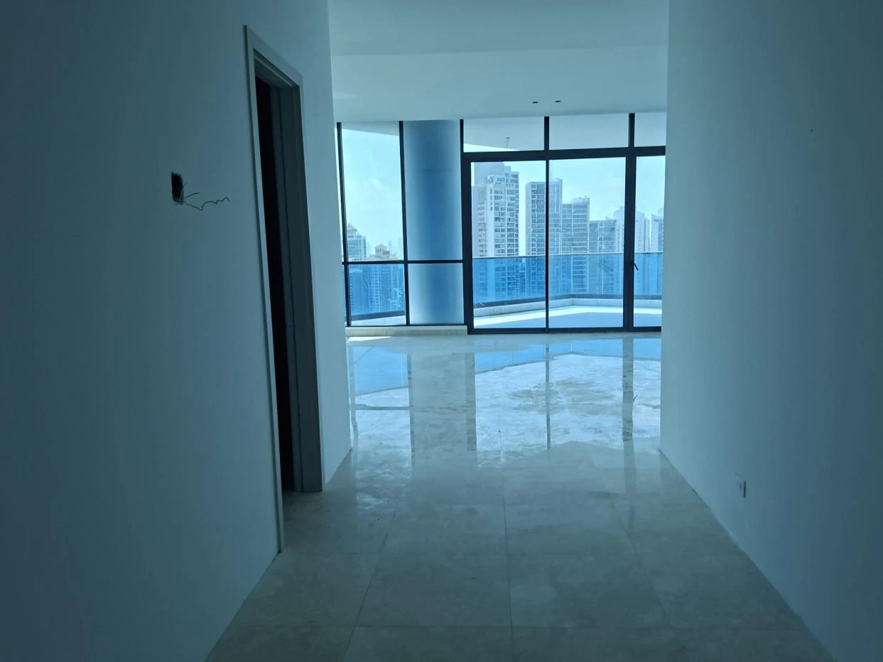 FOR SALE- Penthouse in Punta Paitilla, Panama City, Panama - photo 5