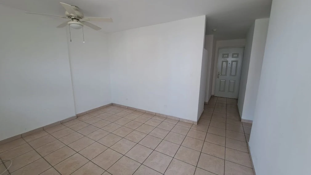 APARTMENT FOR SALE PH ALTOS DE LA COLINA PUEBLO NUEVO