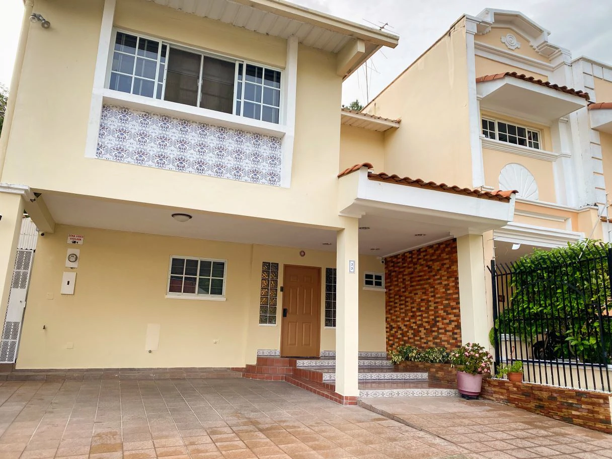 HOUSE FOR SALE | BETANIA – NUEVO ALTOS DE MIRAFLORES