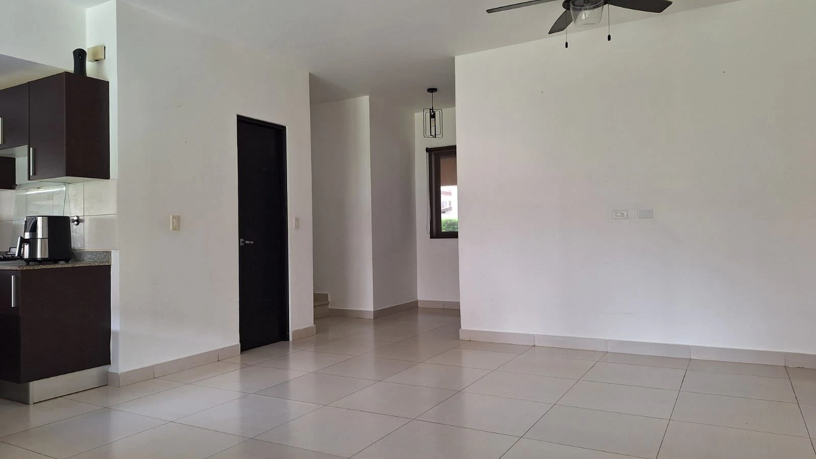 Townhome for Sale | Woodlands Phase 1, Panama Pacifico – Corner Unit with Green Space & Low HOA - photo 8