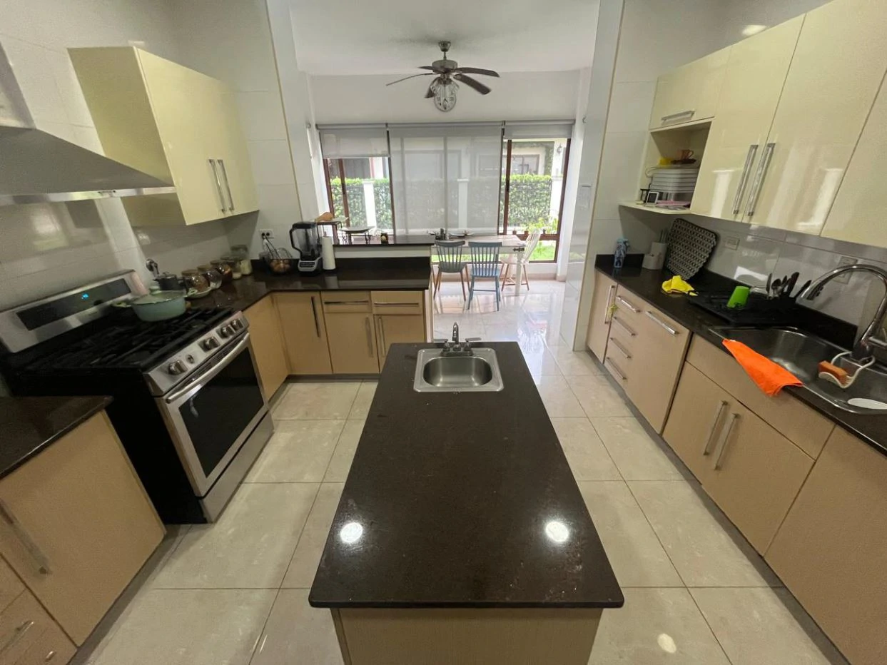 House for Sale in Clayton in Senderos de Cruces - photo 9