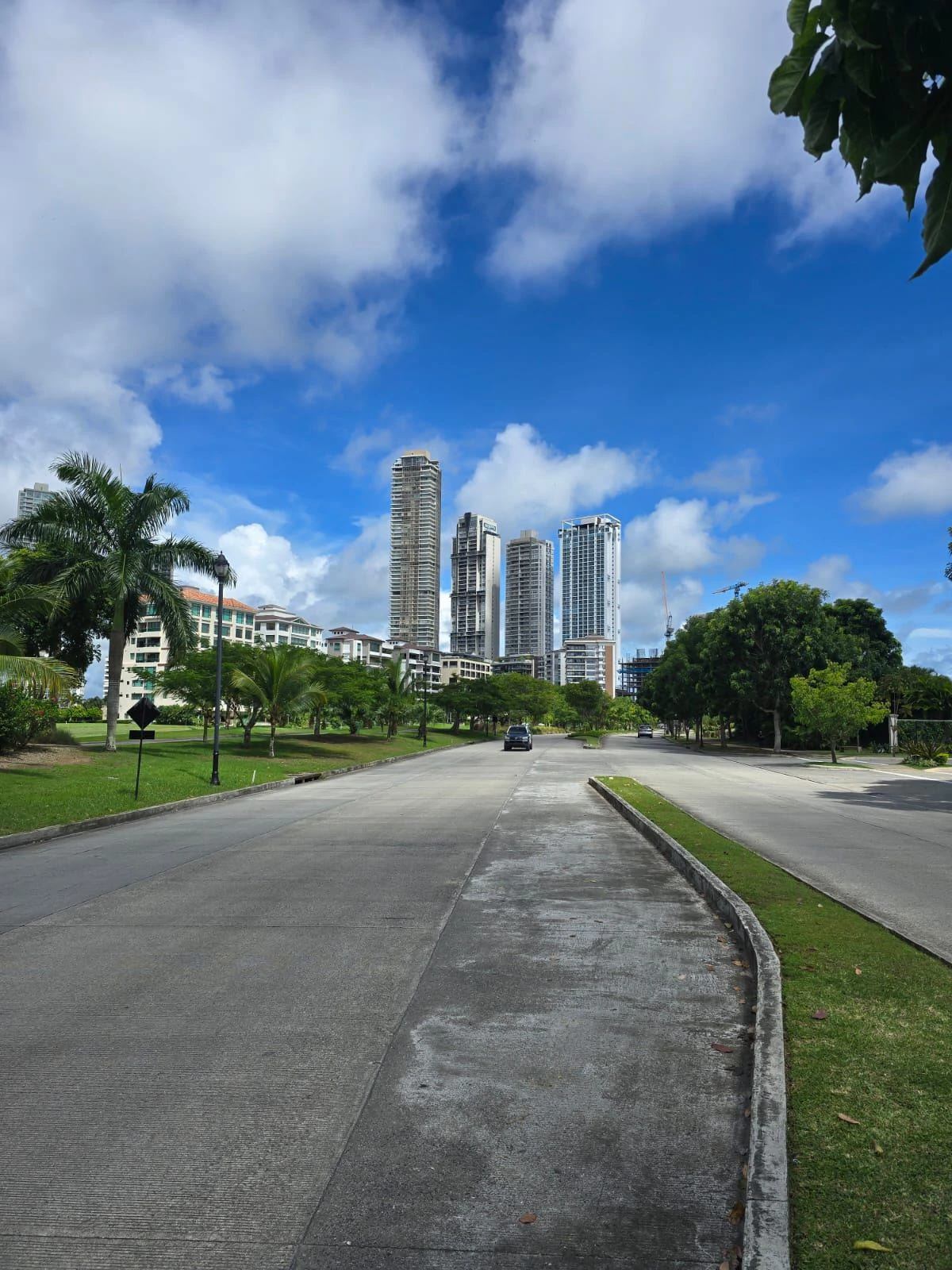 Luxury Penthouse for Sale at The Ivy Tower – Santa María - photo 11