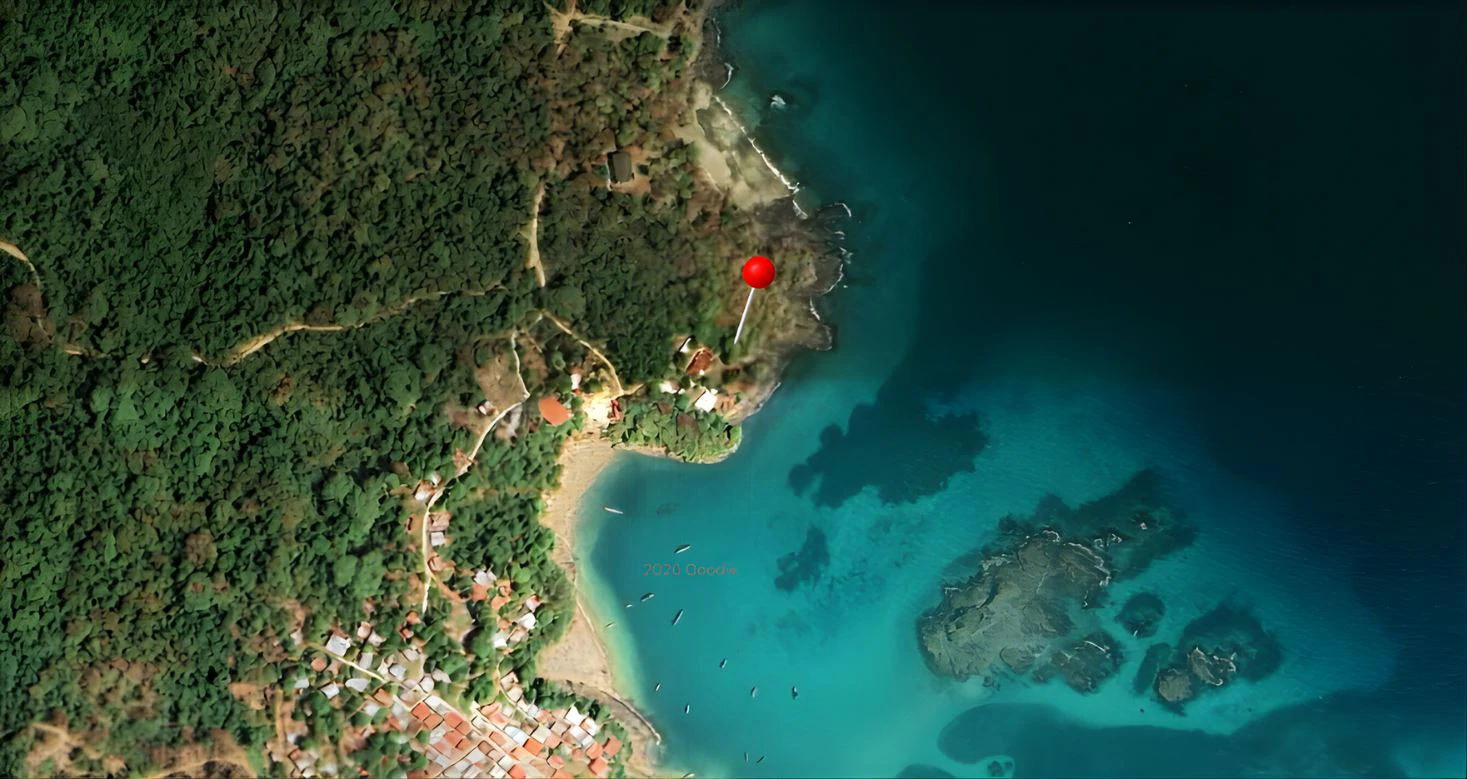 Oceanfront Land on Isla Saboga - photo 4