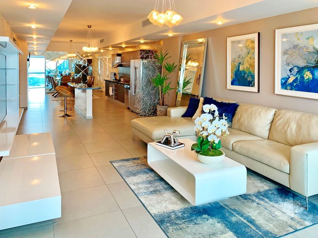 The Yacht Club - photo 11