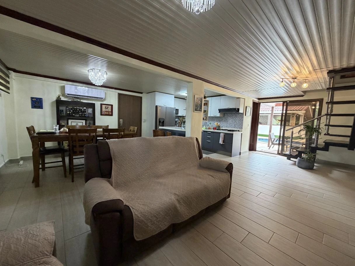 House for Sale in Los Altos de Cerro Azul - photo 7