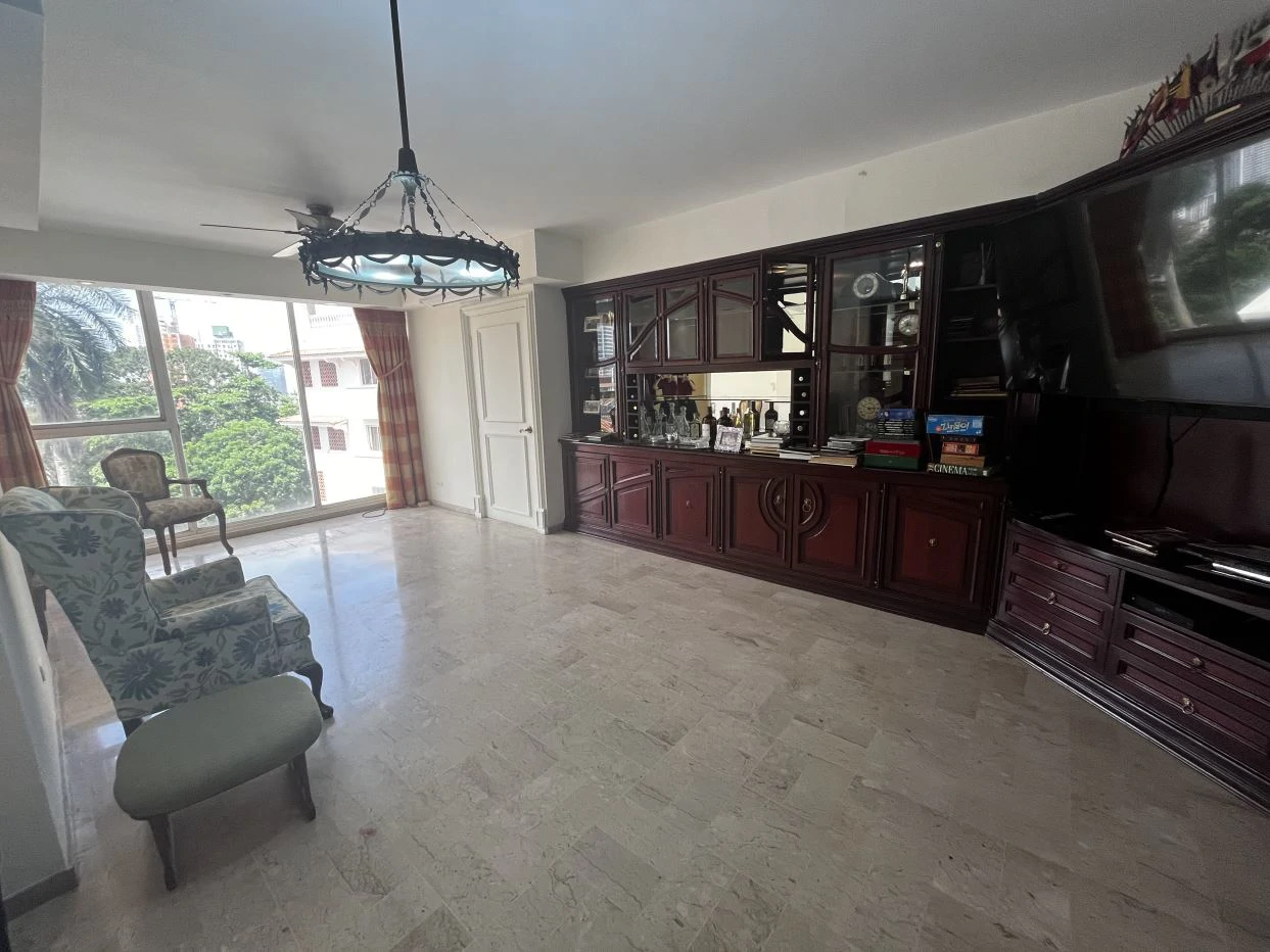 Exclusive Apartment for sale in Torre La Cresta - photo 4