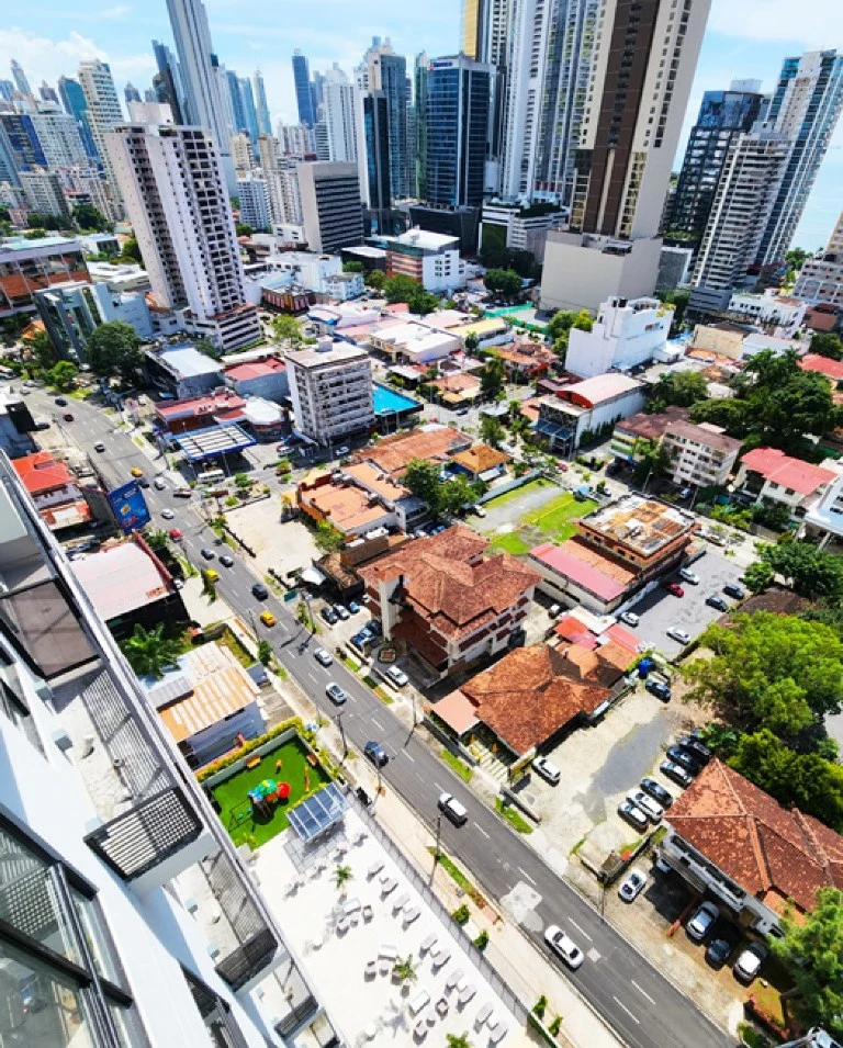 Great City Location on Calle 50 - photo 11