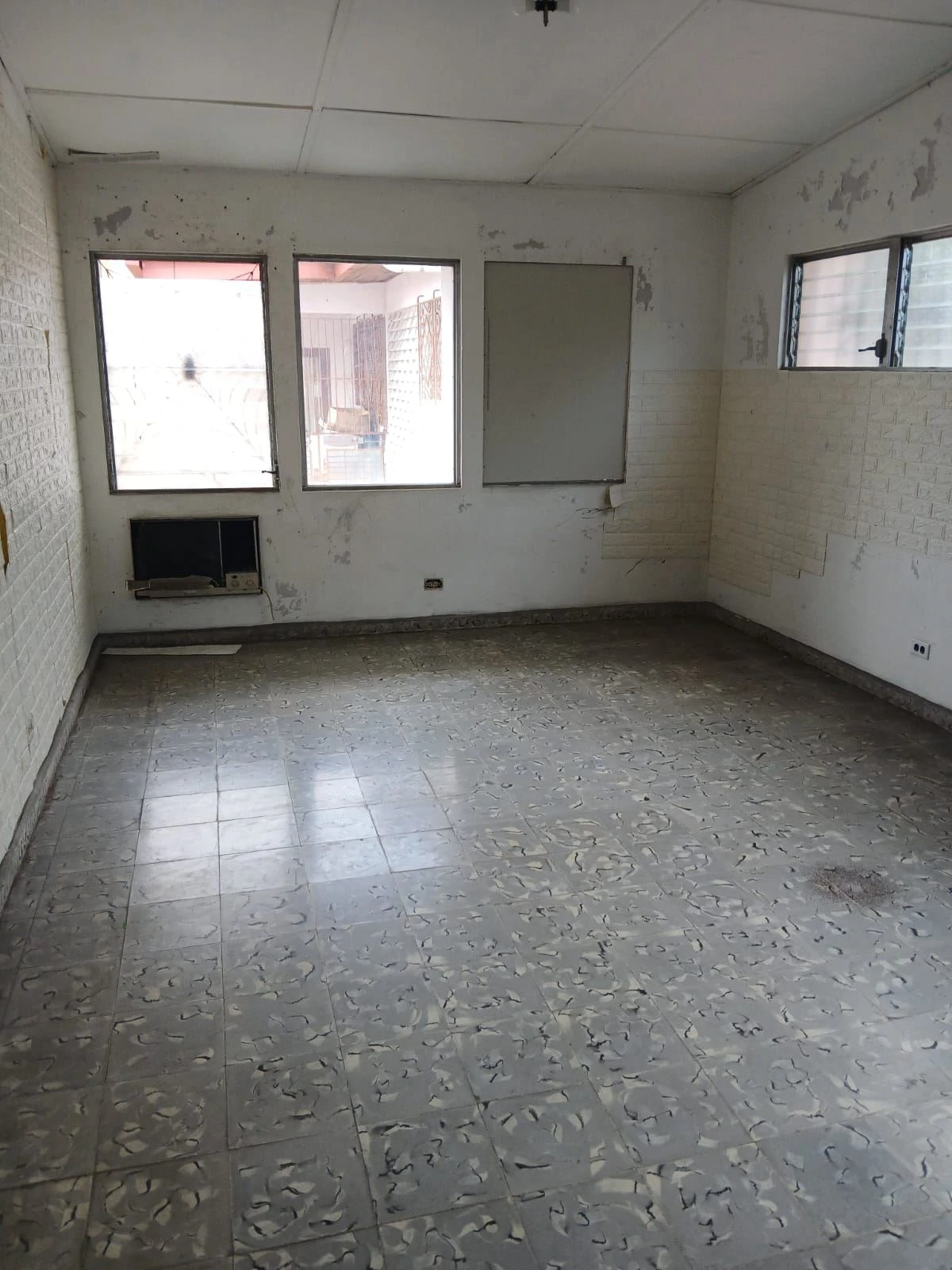 House for Sale in Bethania | Strategic Location with Exceptional Investment Potential - photo 10