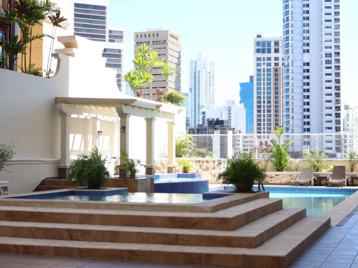 LIVE WITH SPACE AND LIGHT IN OBARRIO - 3-BEDROOM, 188 M² APARTMENT FOR SALE $299,000 - photo 5