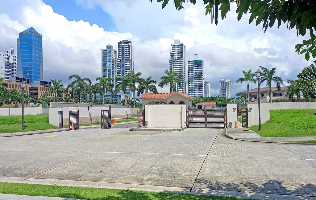 A private community, unique in its kind - photo 8