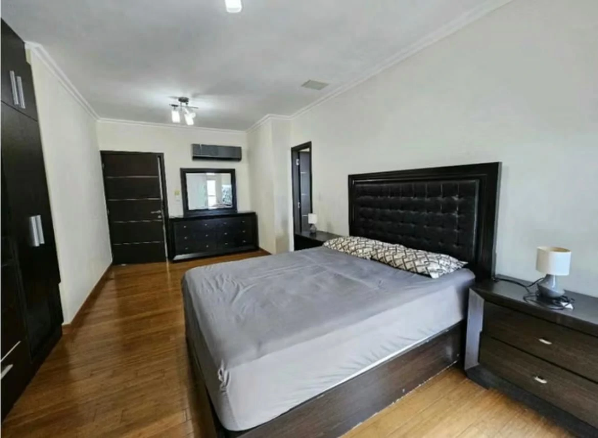 Apartment for Sale in San Francisco - photo 6