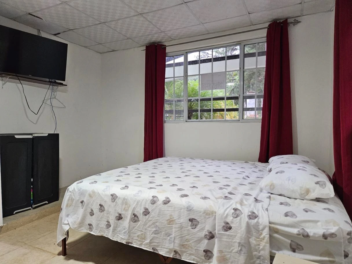 HOUSE FOR SALE IN CERRO AZUL | NEGOTIABLE - photo 13