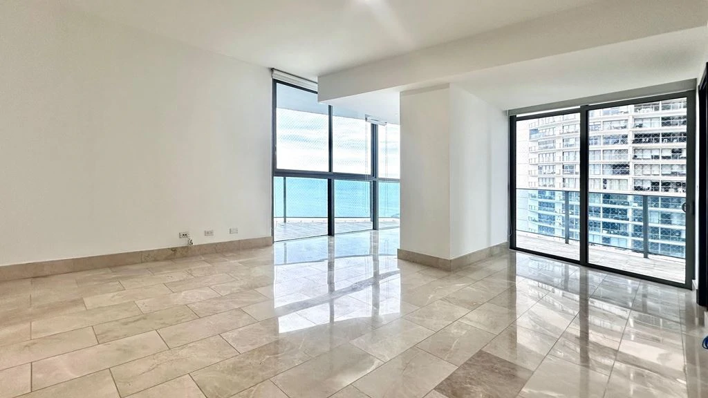 Grand Tower - Punta Pacifica - photo 3