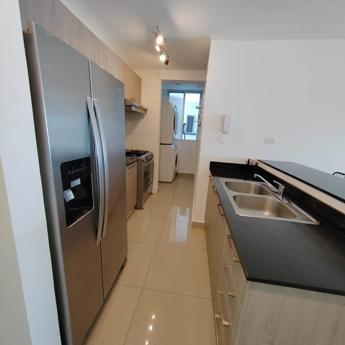 APARTMENT FOR SALE IN A CENTRAL AREA OF THE CITY - photo 6
