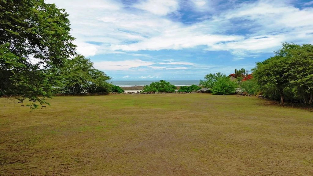 Amazing Beach Front Land in Chame - photo 9