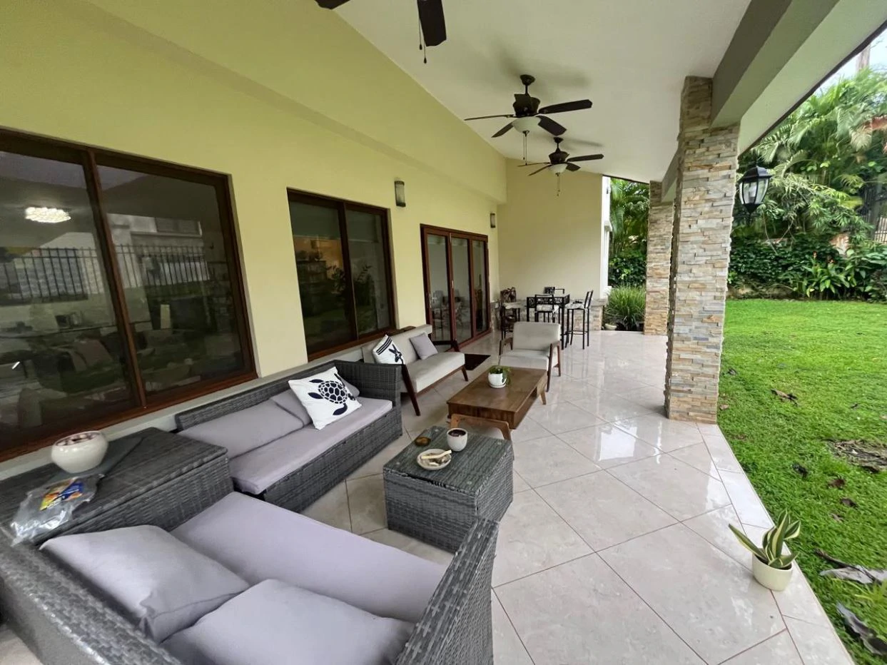 House for Sale in Clayton in Senderos de Cruces - photo 10