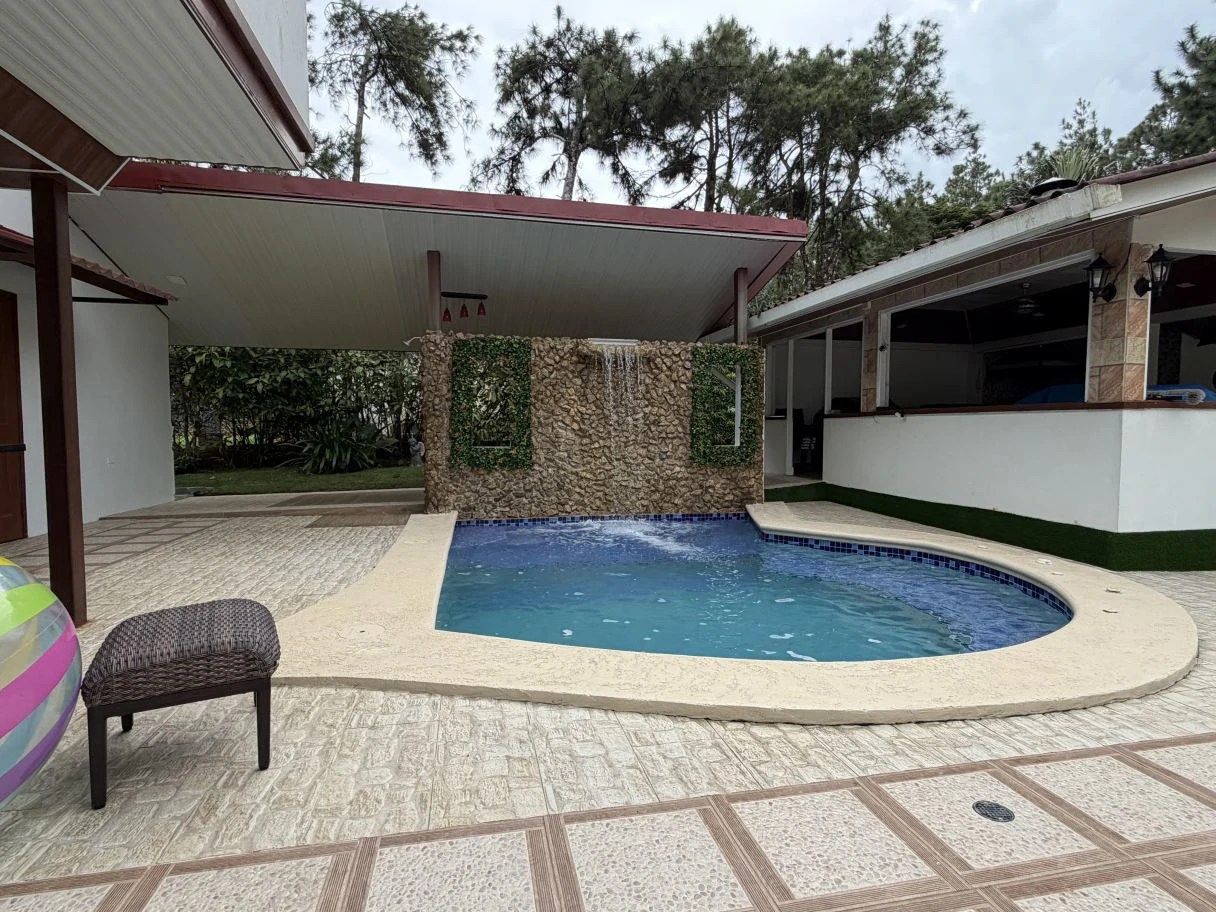 House for Sale in Los Altos de Cerro Azul - photo 4