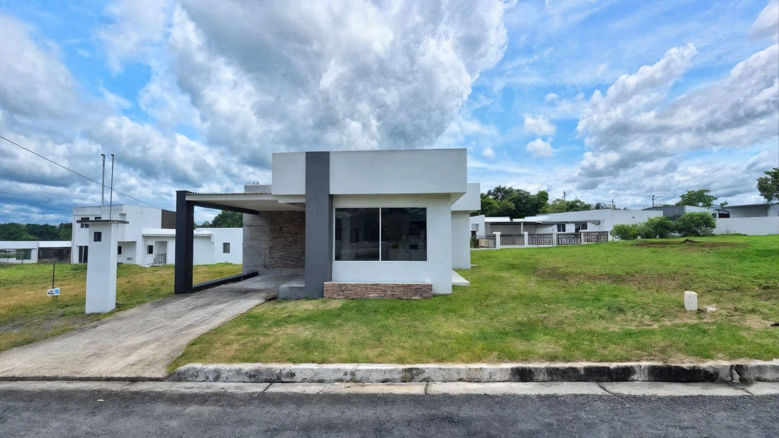 BRAND-NEW HOMES IN SANTIAGO DE VERAGUAS – PH JARDINES ESPINO DE LA ROSA - photo 3