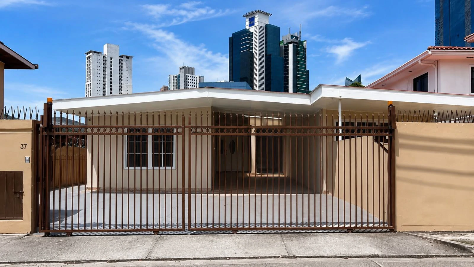 Fully Renovated Home for Sale in San Francisco, Panama City