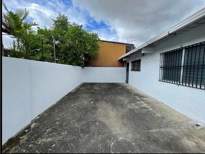 House for sale in CERRO VIENTO | Spacious, comfortable & move-in ready - photo 11