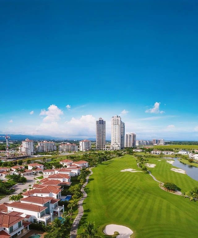 Luxury Penthouse for Sale at The Ivy Tower – Santa María - photo 8