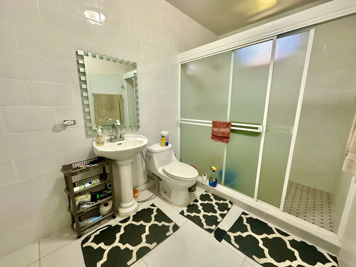 Large Property with 2 Independent Residences in Las Cumbres - Gallery image 15