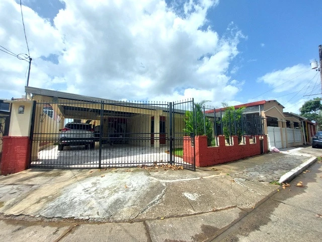 House for Sale San Antonio- Domingo Díaz Ave.- 321 Sq.mts - Gallery image 7
