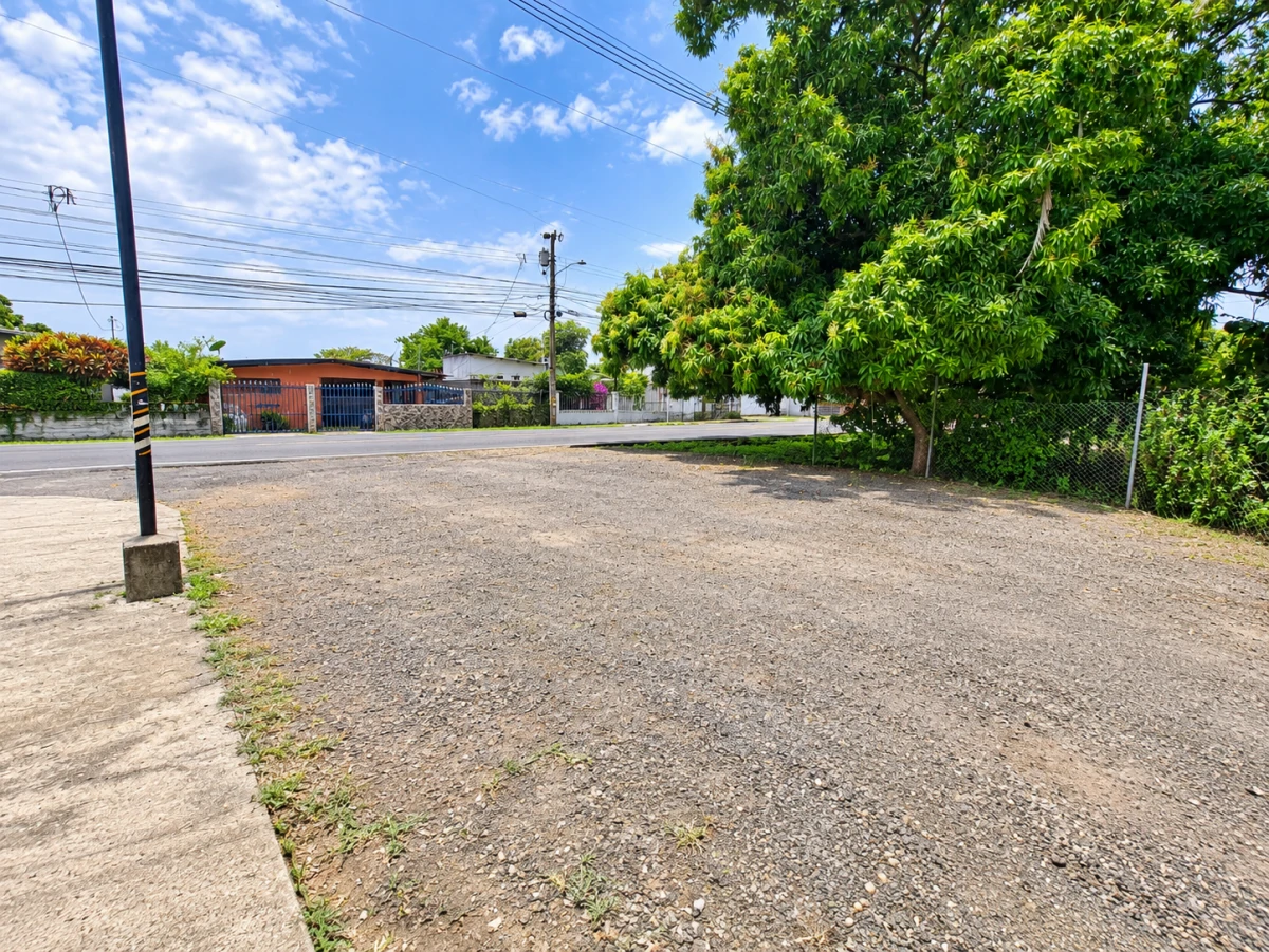 Lot near Metro Park - Ciudad Radial 497 Sqmts - photo 13