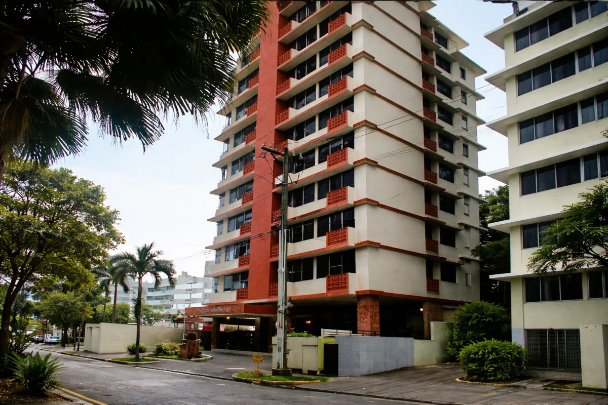 Furnished Apartment in Marbella Across the Park