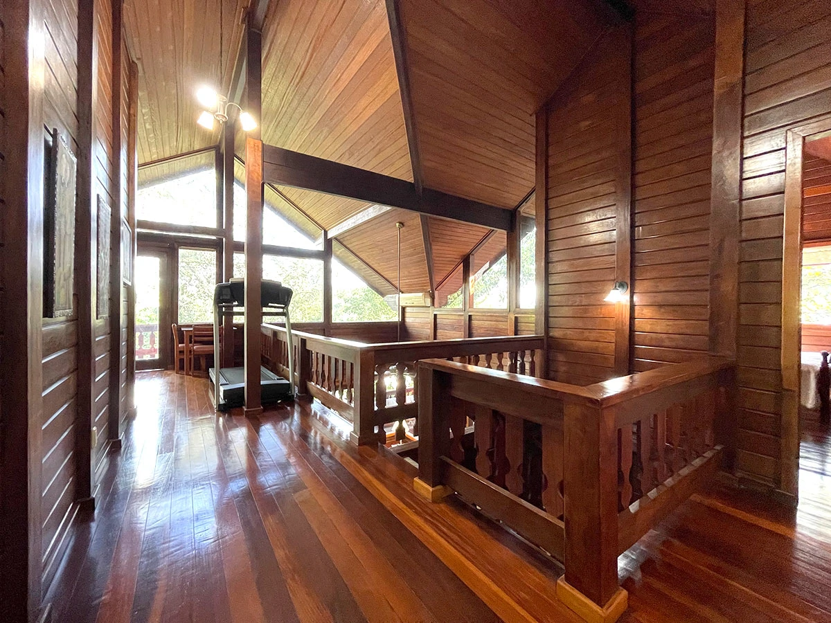 Amazing exotic-wood house 30 minutes from the city, now $299,000. - Gallery image 26