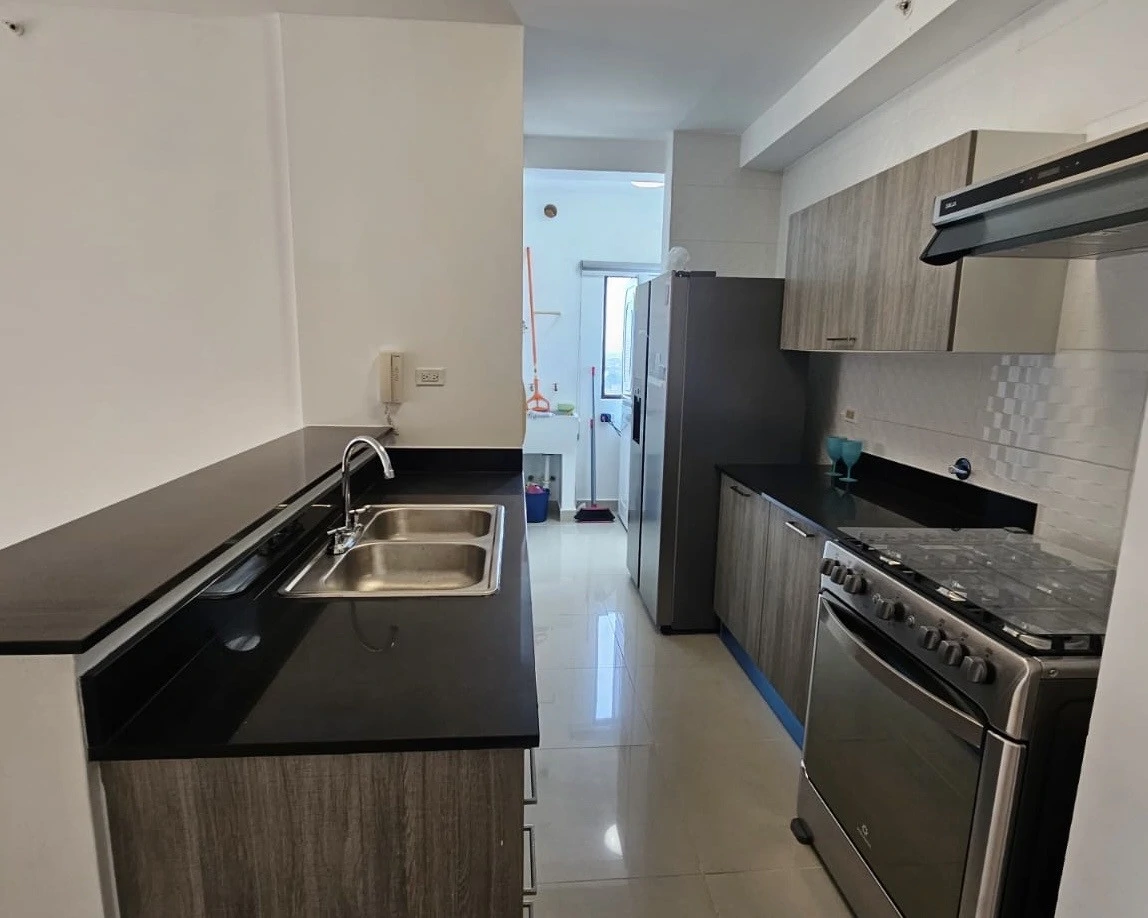For Rent | Modern 2-Bedroom, 2-Bathroom Apartment PH Canvas - photo 7